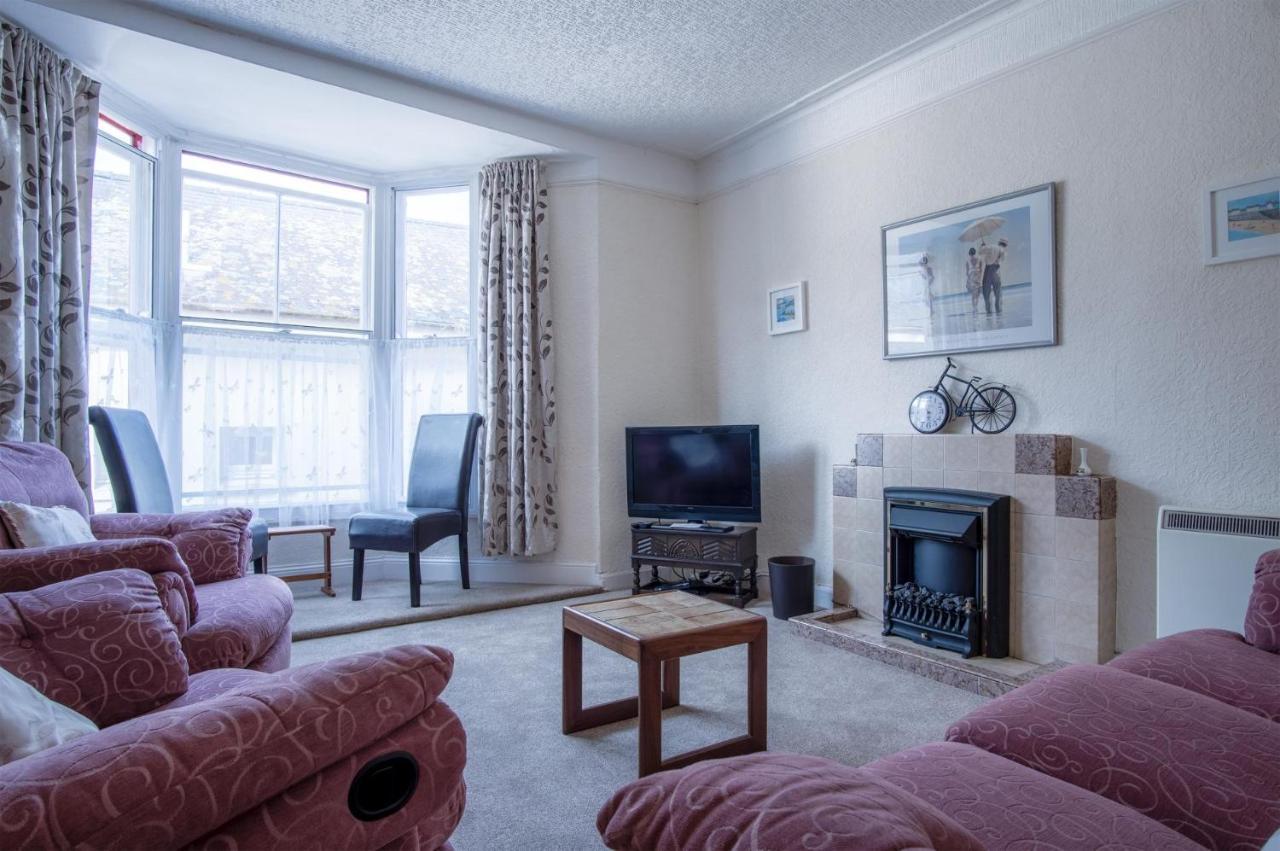 Dragons Den - 2 Bedroom Apartment - Tenby Zewnętrze zdjęcie