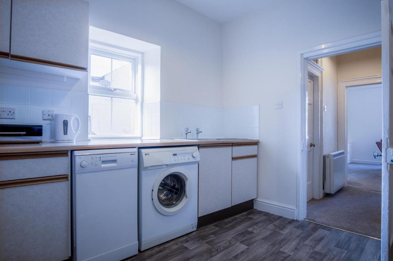 Dragons Den - 2 Bedroom Apartment - Tenby Zewnętrze zdjęcie