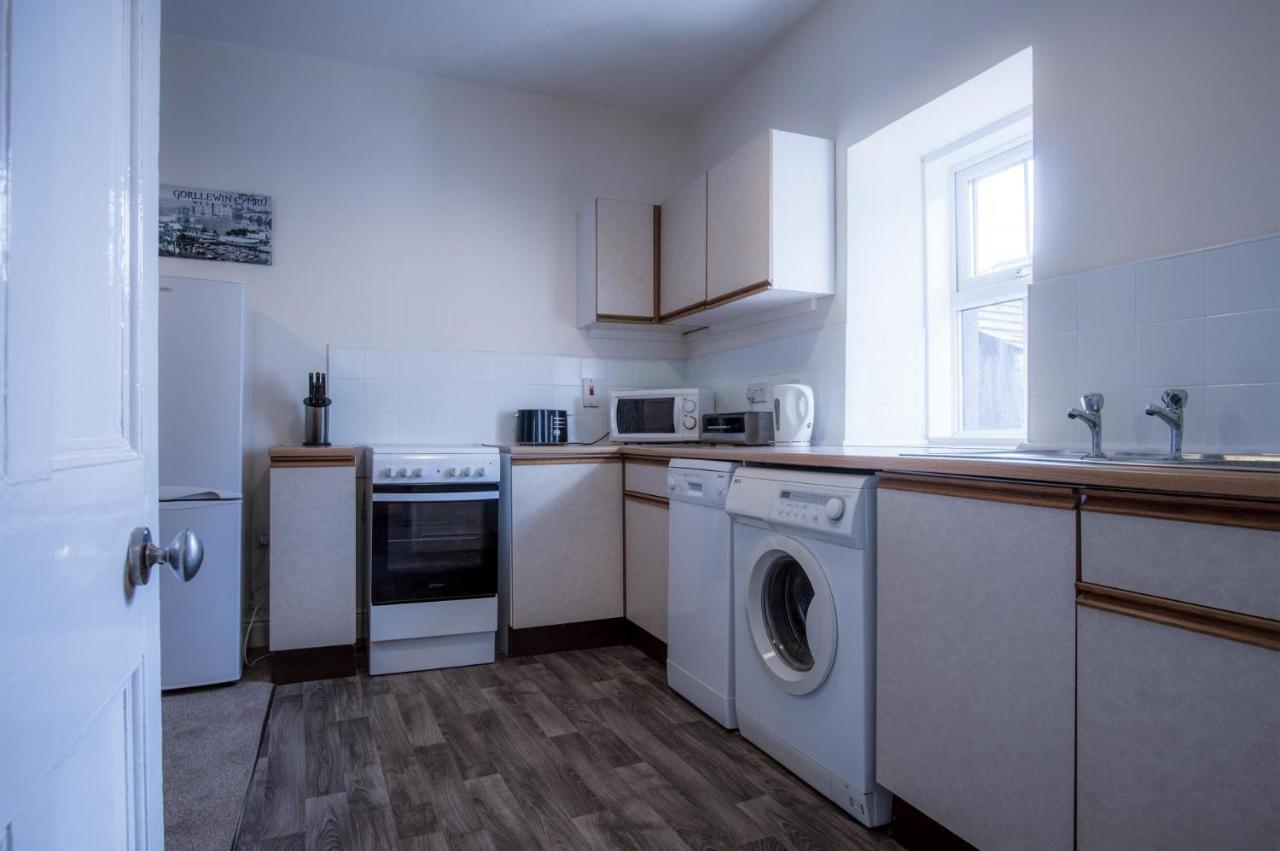 Dragons Den - 2 Bedroom Apartment - Tenby Zewnętrze zdjęcie