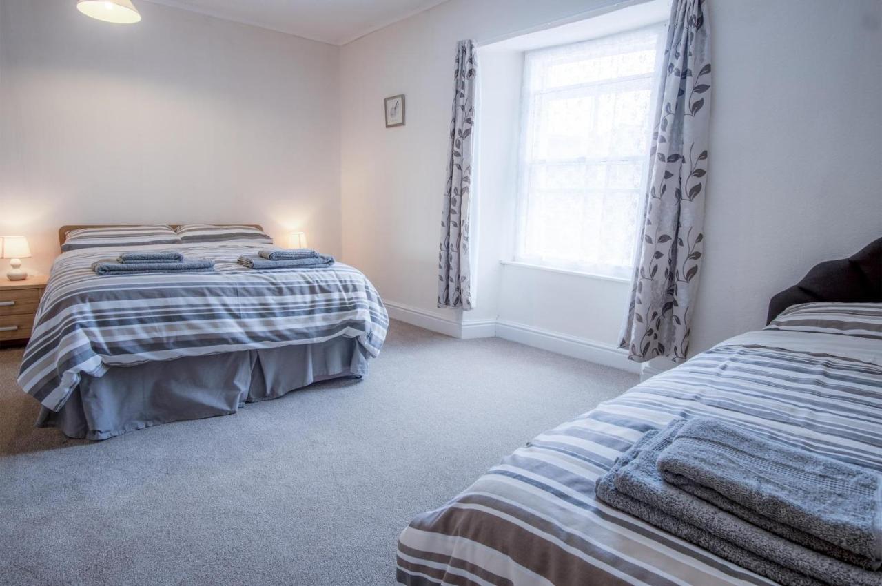 Dragons Den - 2 Bedroom Apartment - Tenby Zewnętrze zdjęcie
