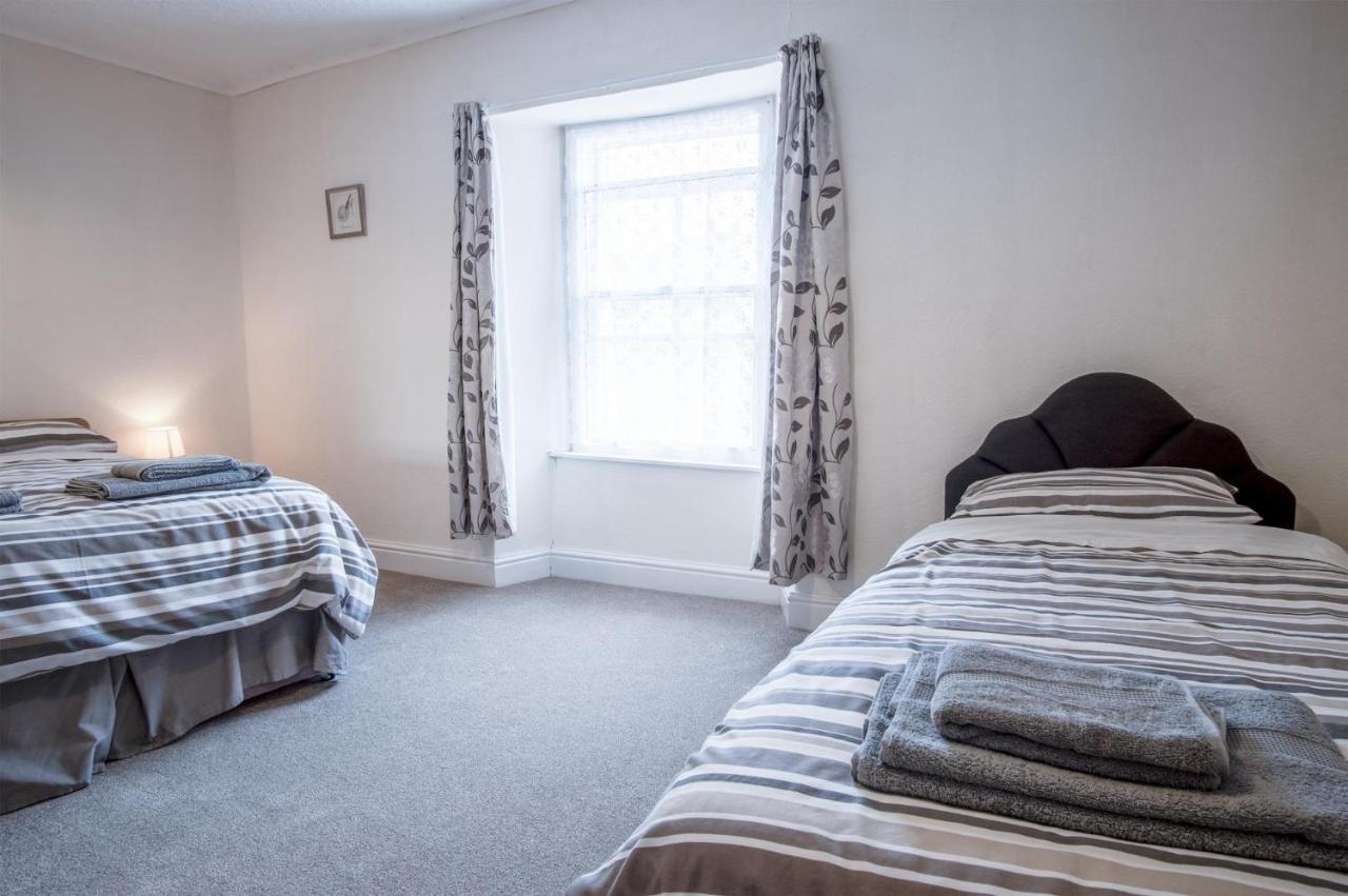 Dragons Den - 2 Bedroom Apartment - Tenby Zewnętrze zdjęcie